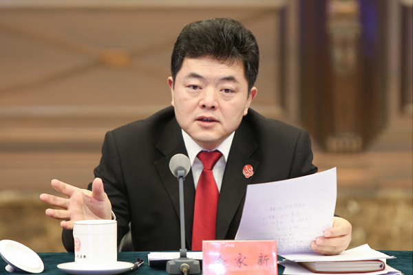 徐家新：争当新时代公正为民的好法官敢于担当的好干部